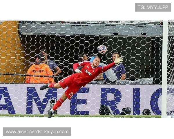 拜仁门将神扑多次，保住胜果关键时刻